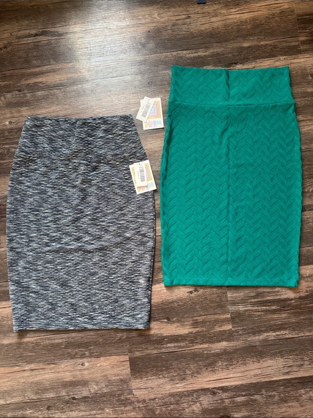 LuLaRoe Women’s Skirts Size S